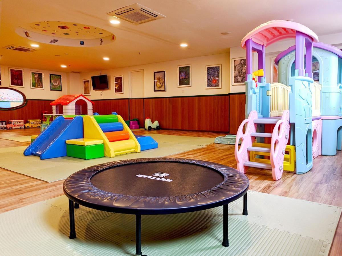 Sakura Park Hotel&residence Cikarang