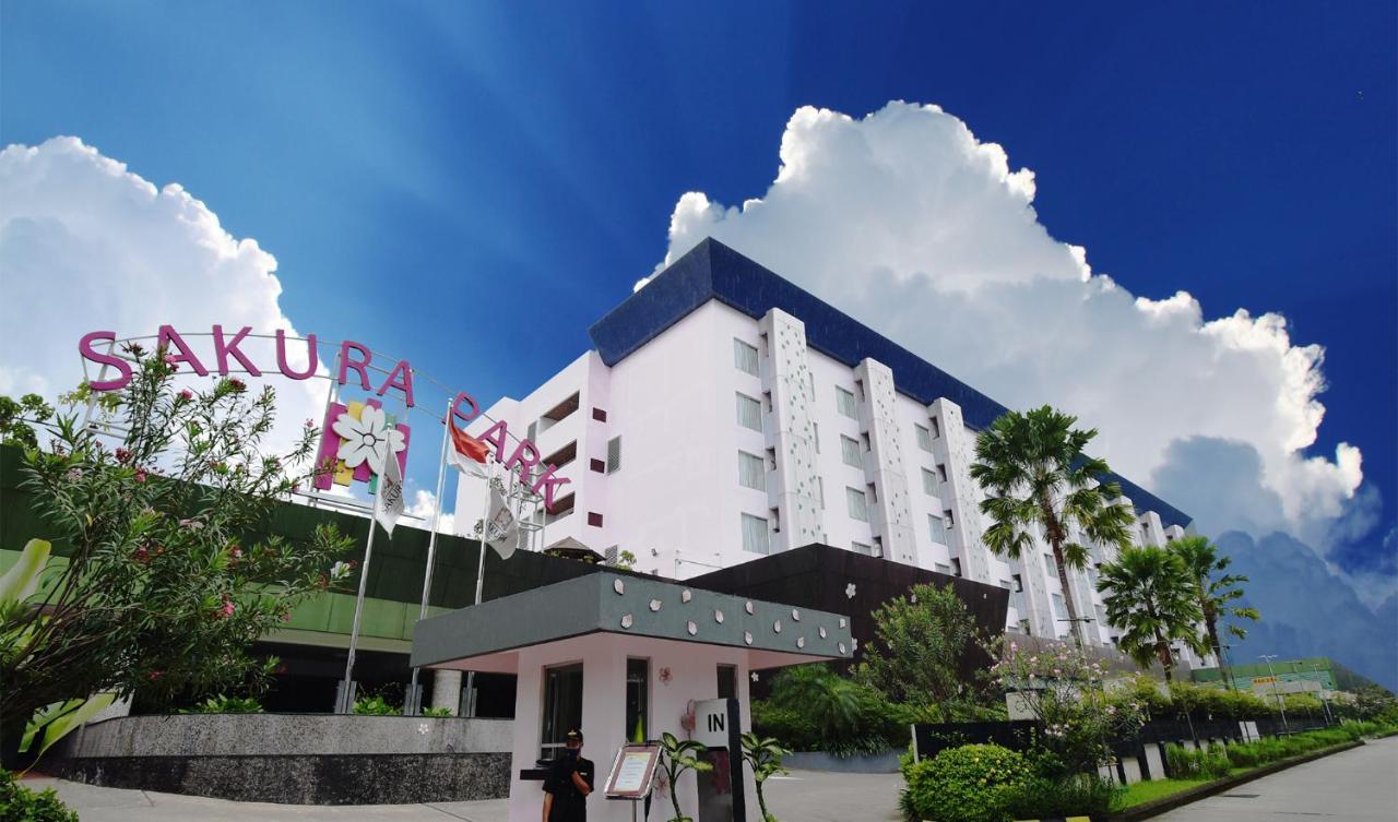 Sakura Park Hotel&residence Hotel Cikarang